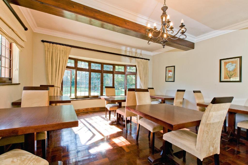 Готель Eagle Wind Manor Гіллкрест Екстер'єр фото